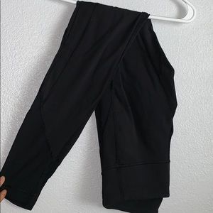 Black Lululemon leggings